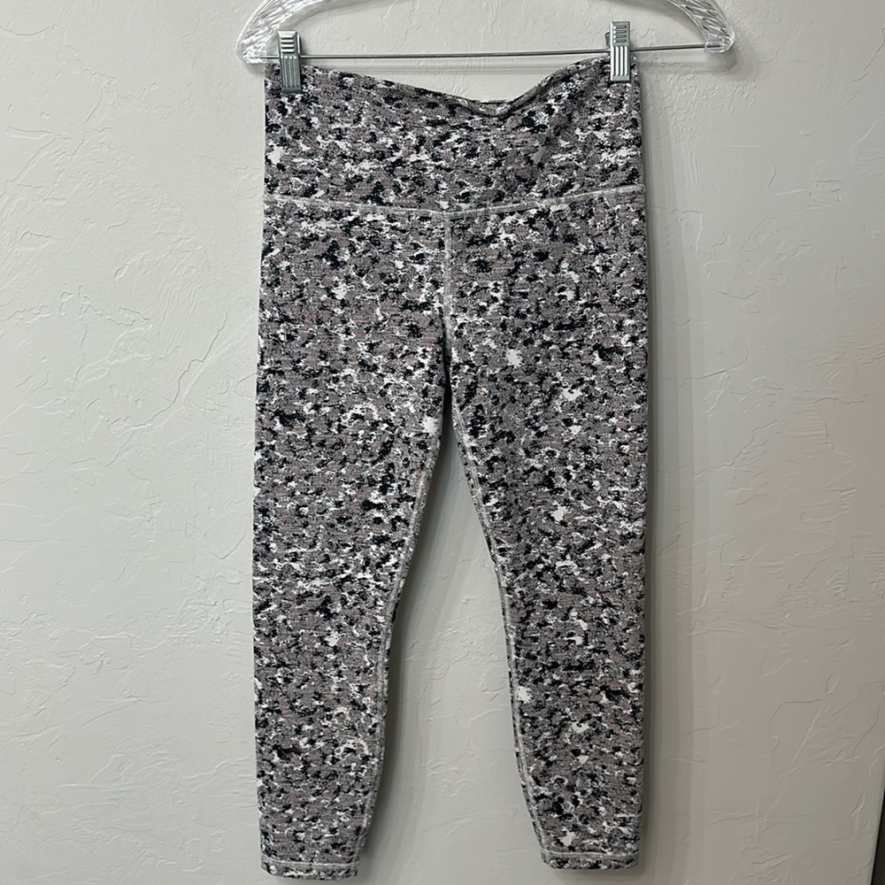 Athleta elation textured, 7/8 tight leggings size small